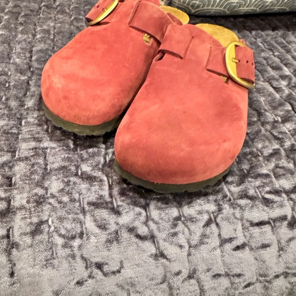 Birkenstock Maroon Suede Boston Clogs with Gold Buckle - Picture 2 of 6